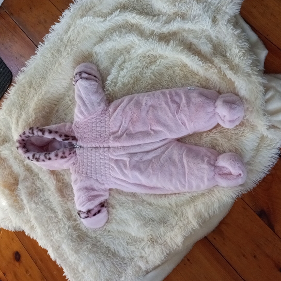 Bon Bebe Other - BON BEBE BABY GIRL'S PINK FLEECE BUNTING  SNOWSUIT SIZE 6/9 MONTHS